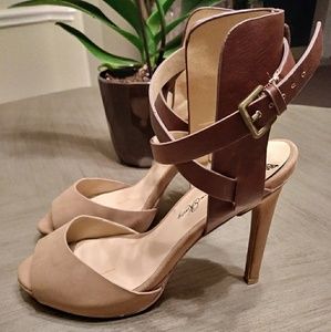 Tan and brown 4.1/2 in heels